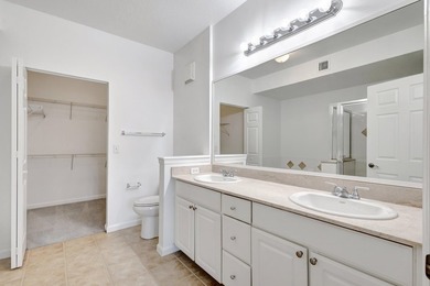 Welcome to this beautifully appointed 3-bedroom, 2.5-bath - photo 14