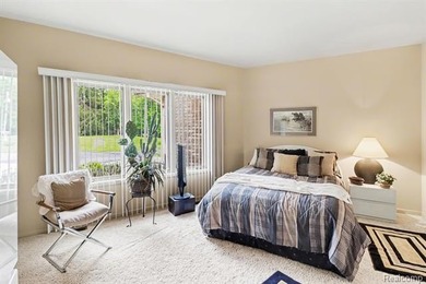 Phenomenal setting, gorgeous 4 bedroom 3 bath custom built ranch - photo 20