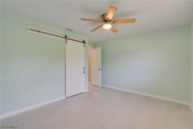 WATERFRONT RETREAT - COMPLETELY REMODELED WITH DIRECT BOATING - photo 23