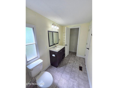 Welcome to 221 Elm Grove Rd, a delightful property nestled in - photo 12