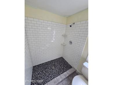 Welcome to 221 Elm Grove Rd, a delightful property nestled in - photo 14