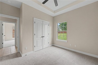 Beautifully remodeled 4 bedroom/3 bathroom Bellafont townhome - photo 16