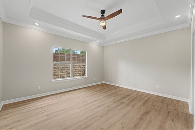 Beautifully remodeled 4 bedroom/3 bathroom Bellafont townhome - photo 21