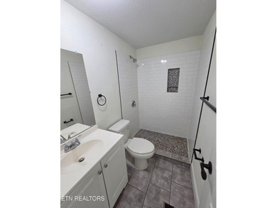 Welcome to 221 Elm Grove Rd, a delightful property nestled in - photo 21