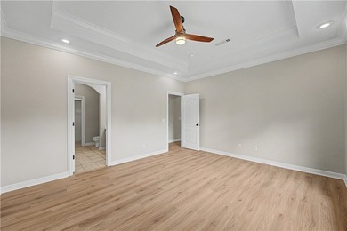 Beautifully remodeled 4 bedroom/3 bathroom Bellafont townhome - photo 22