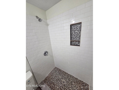 Welcome to 221 Elm Grove Rd, a delightful property nestled in - photo 22