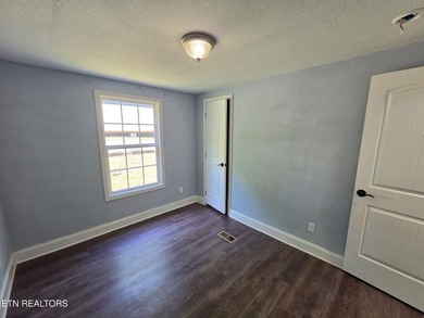 Welcome to 221 Elm Grove Rd, a delightful property nestled in - photo 23