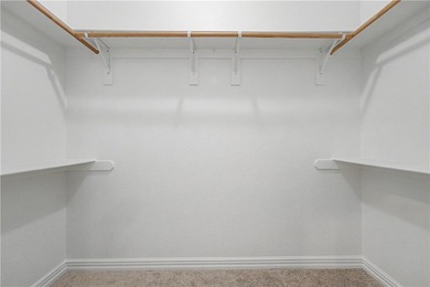 Beautifully remodeled 4 bedroom/3 bathroom Bellafont townhome - photo 26