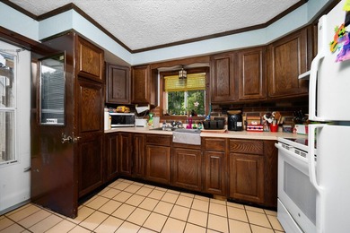 Endless possibilities for this unique, multifamily property on - photo 26