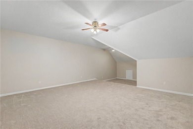 Beautifully remodeled 4 bedroom/3 bathroom Bellafont townhome - photo 27