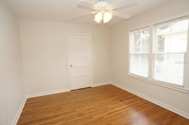 South Tampa 3 bedroom Bungalow with Large Fenced Yard that is - photo 7