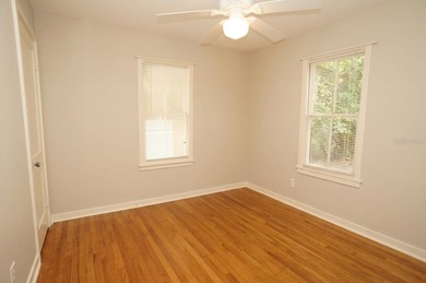 South Tampa 3 bedroom Bungalow with Large Fenced Yard that is - photo 8