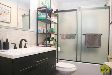 Welcome to this beautifully maintained Colonial one-family home - photo 4