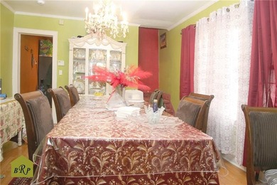 Welcome to this beautifully maintained Colonial one-family home - photo 7