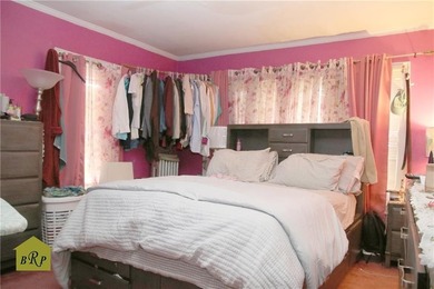 Welcome to this beautifully maintained Colonial one-family home - photo 10