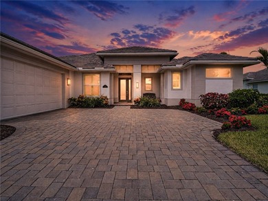 Don't miss this stunning 2022 GHO pool home with breathtaking - photo 1