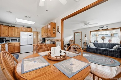 This immaculate 3 bedroom 1.5 bath home sits on a beautifully - photo 12