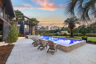 Welcome to this stunning waterfront retreat in historic Point - photo 8