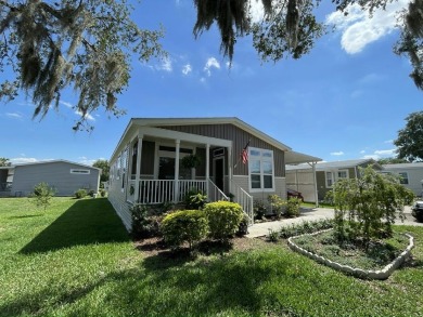 Lake Home For Sale in Grand Island, Florida