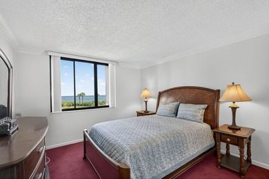 This 2 bedroom 2 Bath condo, directly on the ocean. Ultimate - photo 24