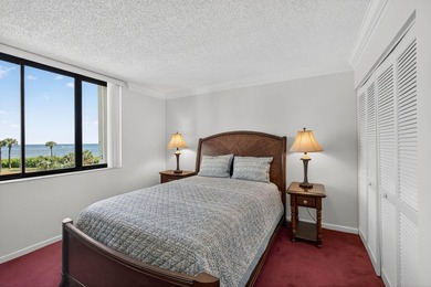 This 2 bedroom 2 Bath condo, directly on the ocean. Ultimate - photo 26