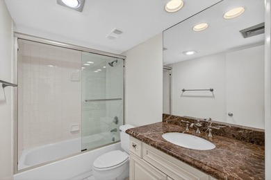 This 2 bedroom 2 Bath condo, directly on the ocean. Ultimate - photo 28