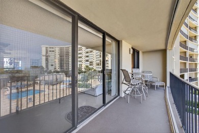 This 2 bedroom 2 Bath condo, directly on the ocean. Ultimate - photo 30