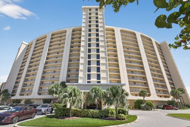 This 2 bedroom 2 Bath condo, directly on the ocean. Ultimate - photo 38