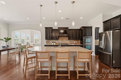 Freshly painted and beautifully maintained, this Weddington - photo 9