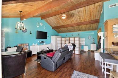 EUFAULA LAKEFRONT LUXURY LIVING STARTS HERE Nestled in the - photo 44