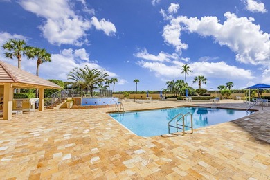 This 2 bedroom 2 Bath condo, directly on the ocean. Ultimate - photo 45
