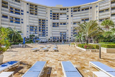 This 2 bedroom 2 Bath condo, directly on the ocean. Ultimate - photo 46