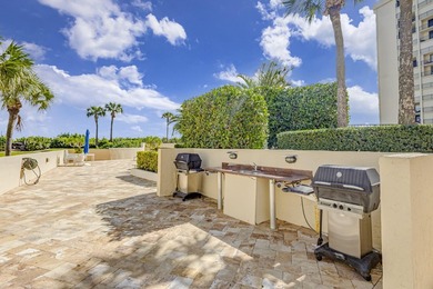 This 2 bedroom 2 Bath condo, directly on the ocean. Ultimate - photo 48
