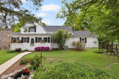 Welcome to this beautifully preserved Tennessee farmhouse - photo 5