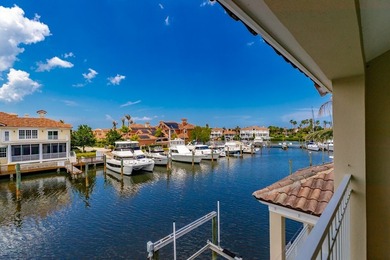 Fabulous waterfront home in coveted Harbor Island GH. Soaring - photo 9