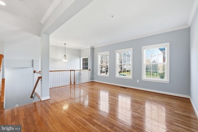 Don't miss this beautifully maintained 4-bedroom, 4 bathroom - photo 4