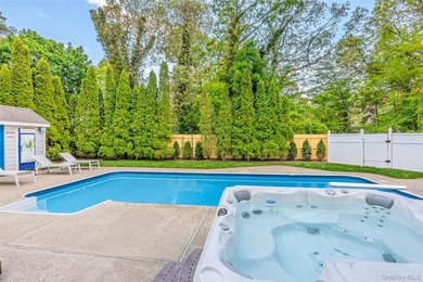 This beautiful and expansive 2,500 sqft 3 bedroom, 3 bath Farm - photo 4