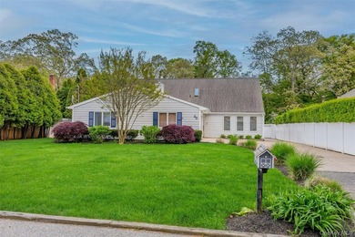 This beautiful and expansive 2,500 sqft 3 bedroom, 3 bath Farm - photo 9