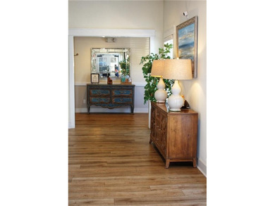 Price reduced. Great location! Walk to pier/village. Fresh paint - photo 18