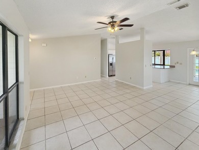 2305 SW Fern Cir is a one-story Port Saint Lucie home with a - photo 18