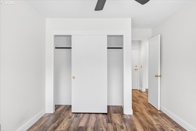 Welcome home to this move-in ready top-floor condo ideally - photo 24