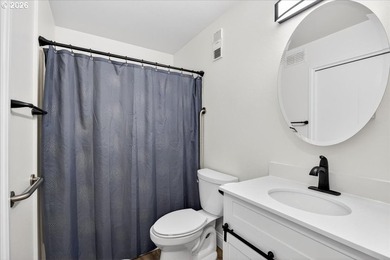 Welcome home to this move-in ready top-floor condo ideally - photo 27