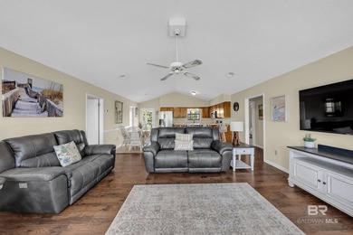Situated on a generously sized 75' x 160' lot in Gulf Shores - photo 7