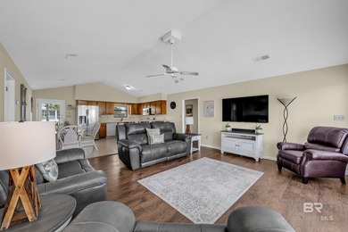Situated on a generously sized 75' x 160' lot in Gulf Shores - photo 8
