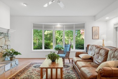 Charming Lakeview Condo in Amenity-Rich Keowee Key! Welcome to - photo 3