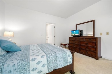 Charming Lakeview Condo in Amenity-Rich Keowee Key! Welcome to - photo 5