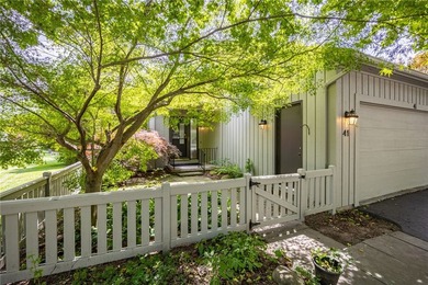 RARE END-UNIT opportunity in the sought-after Allen's Creek - photo 2