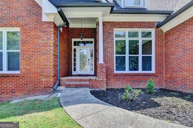 Elegant fully renovated Ranch Style house, ready to move in - photo 2