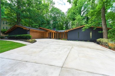 Completely renovated ranch with a fully finished basement in - photo 1