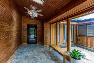 Completely renovated ranch with a fully finished basement in - photo 2